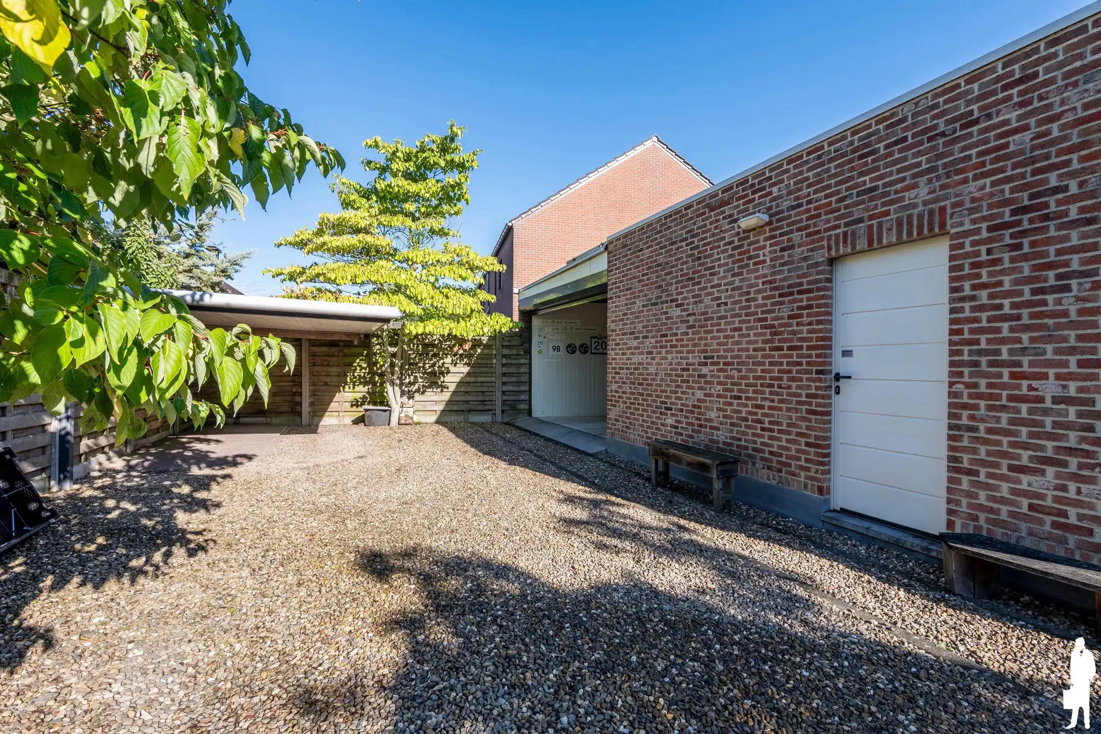 Instapklare en bijzonder verzorgde villa met 4 slaapkamers, 2 badkamers in Ravels foto 31