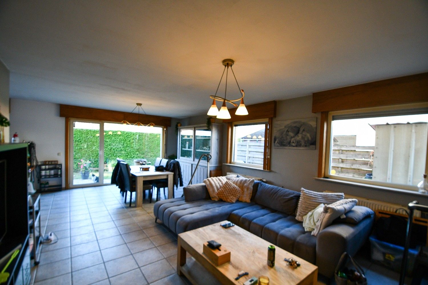 Halfopen bebouwing met inpandige garage met 3 slaapkamers foto 2