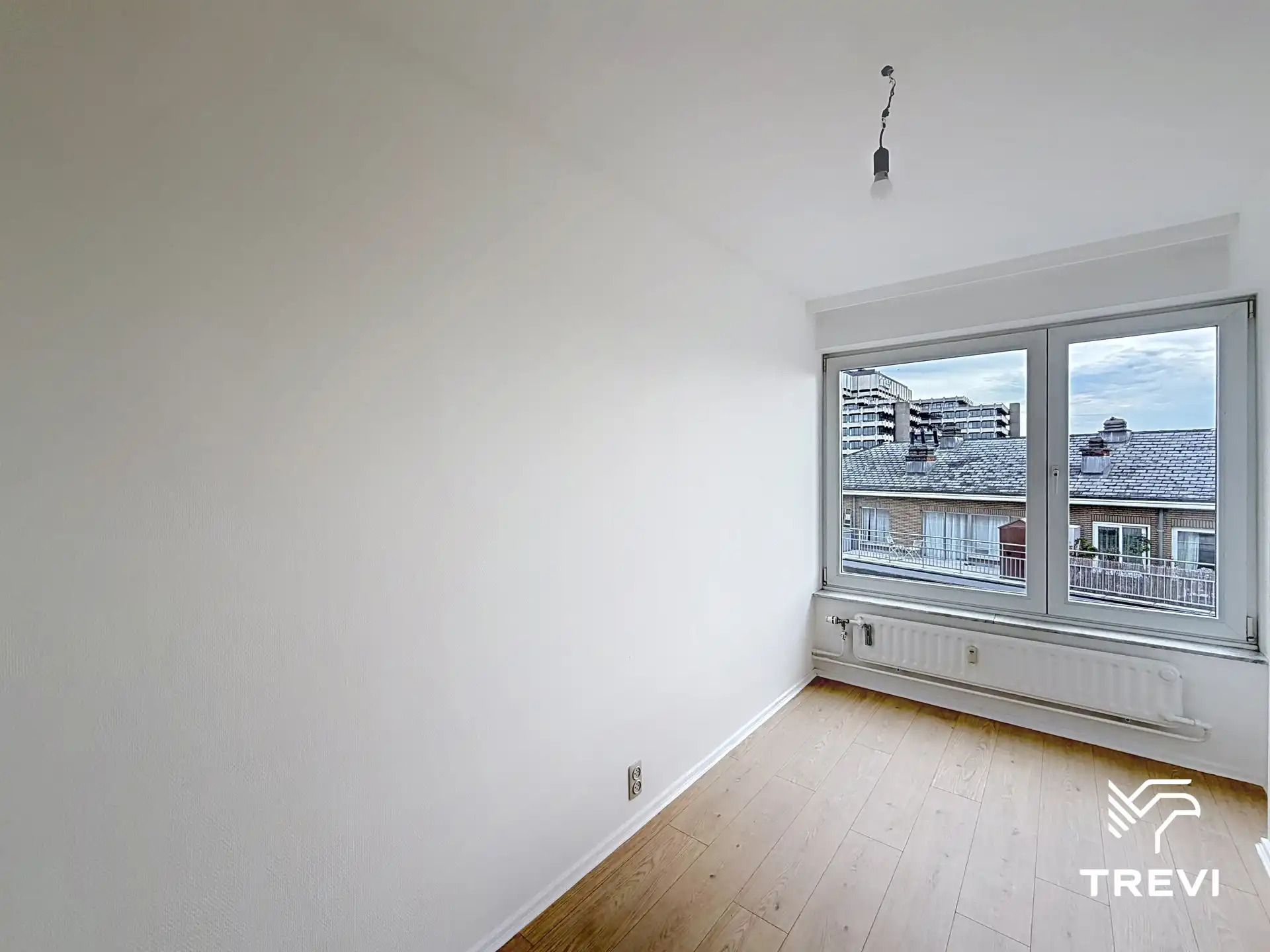 Gerenoveerd appartement met 2 slaapkamers foto 9