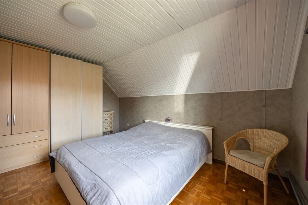 Instapklare woning in een zeer rustige wijk! foto 15