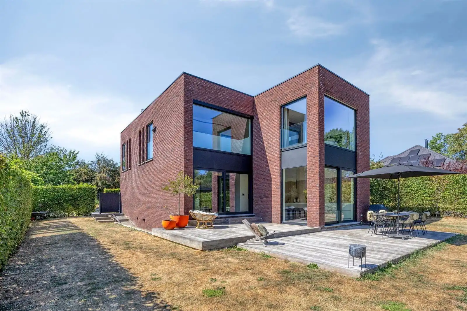 Luxe villa (320m²) met zwembad in Beersel (Alsemberg) foto 2