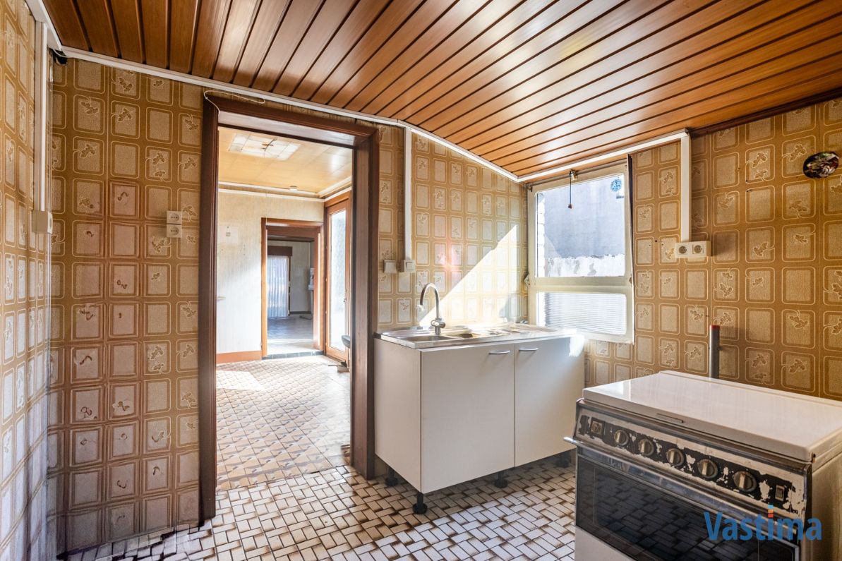 Renovatiewoning met grote tuin nabij centrum Erembodegem foto 12