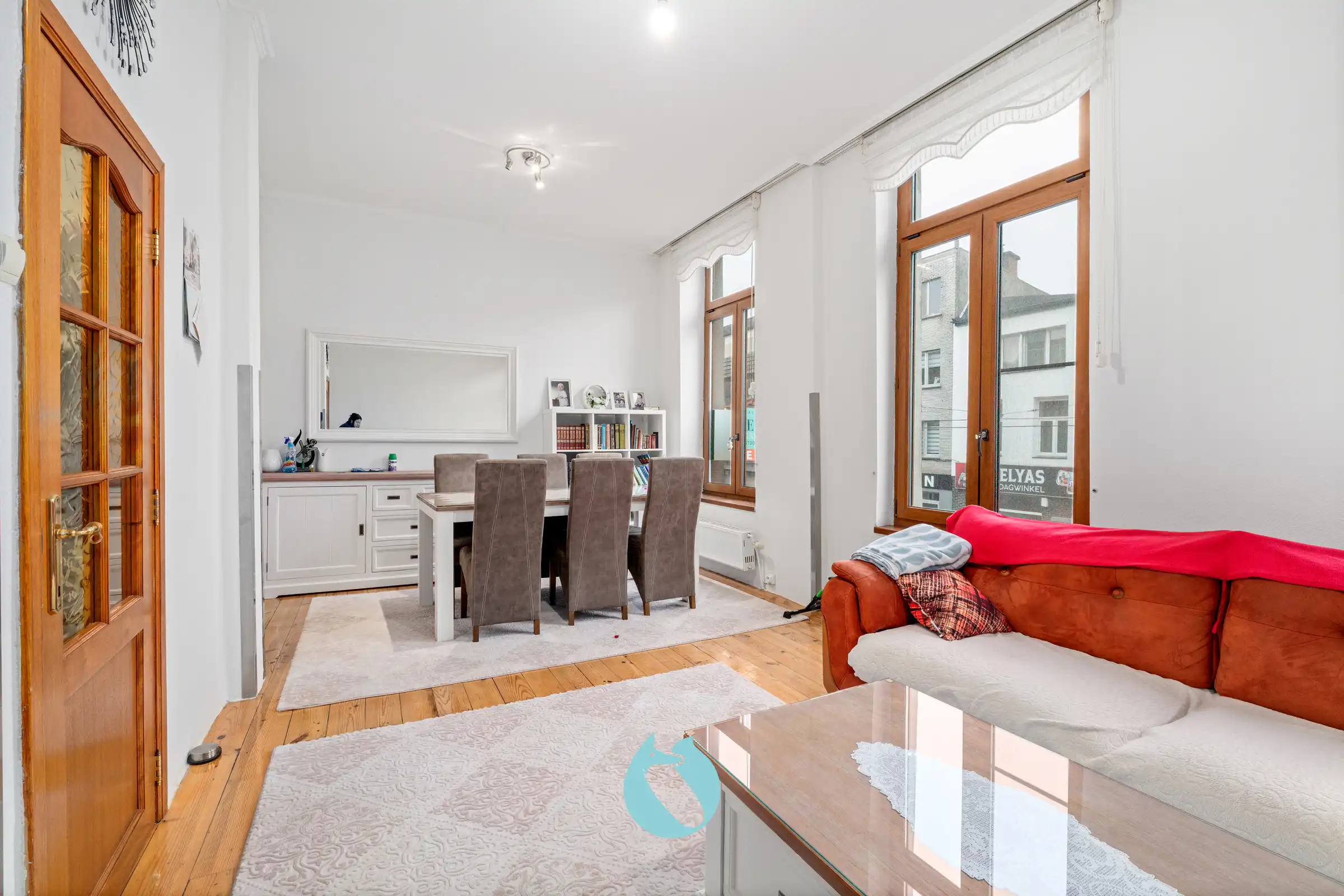 Statig gebouw bestaande uit meerdere units nabij het centrum foto 20