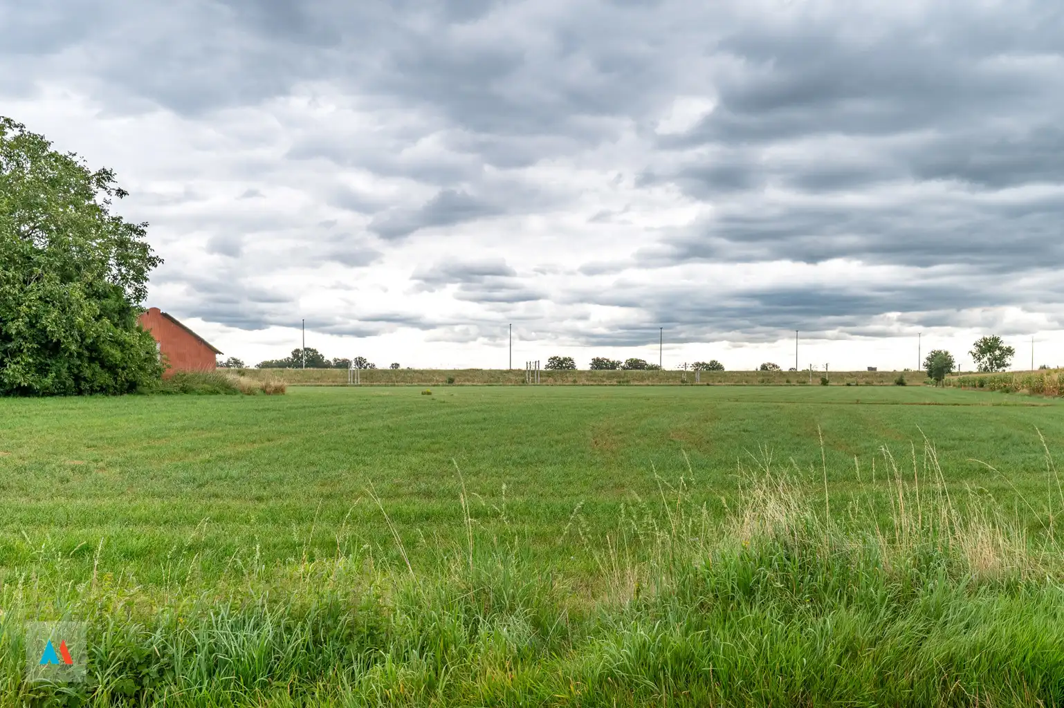 Hoeve met bijgebouwen in Loenhout foto 23