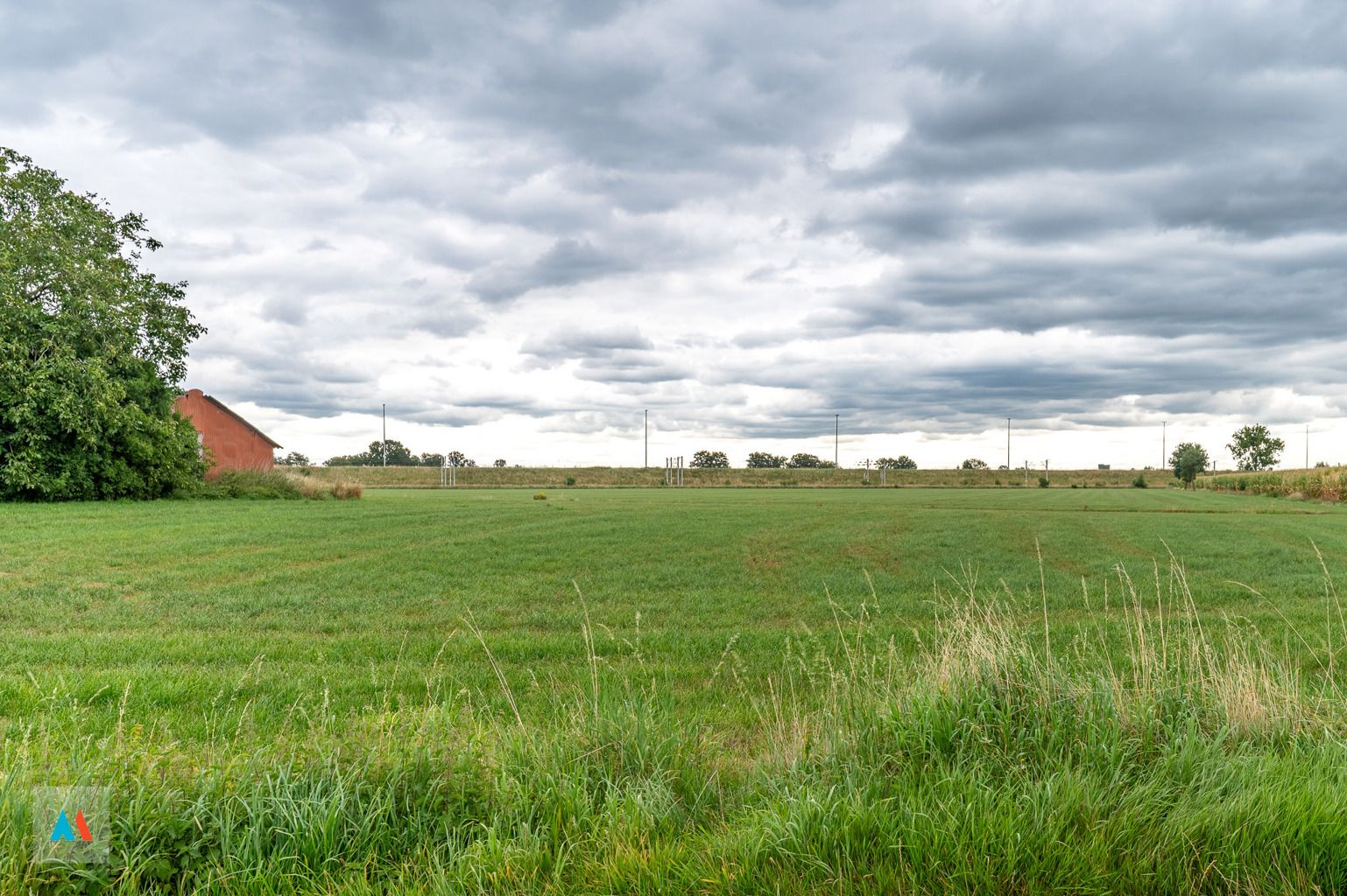 Hoeve met bijgebouwen in Loenhout foto 23