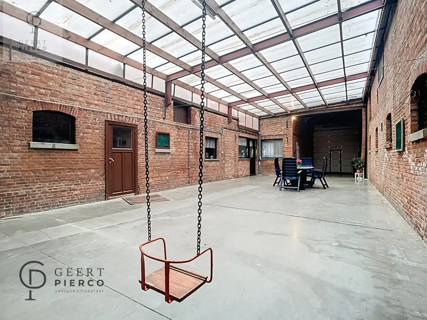 Karaktervolle hoeve met loods op een perceel van 16a76ca. foto 27