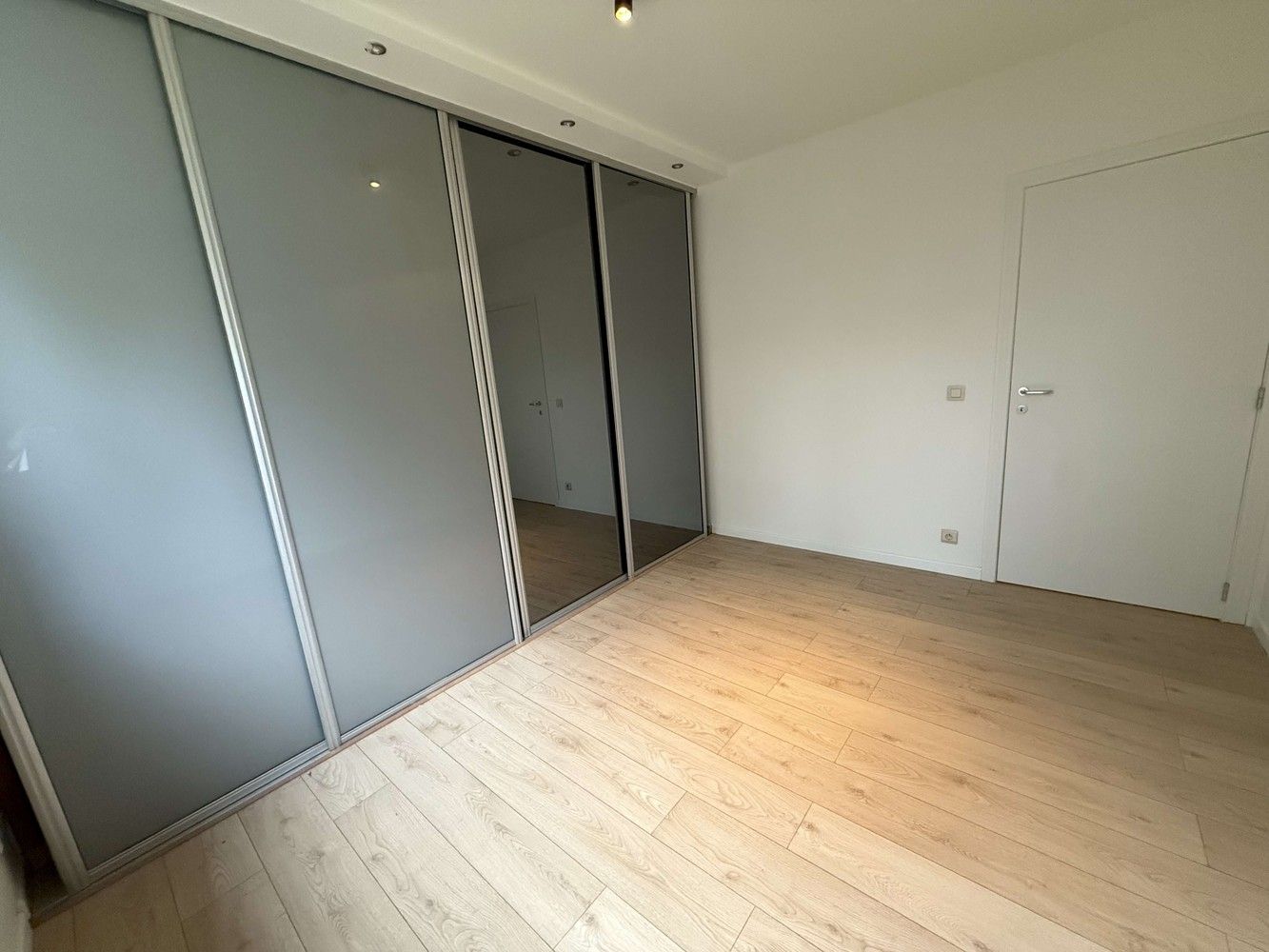 Instapklaar appartement met 2 slaapkamers en binnenstaanplaats in groene omgeving vlakbij Leuven foto 14