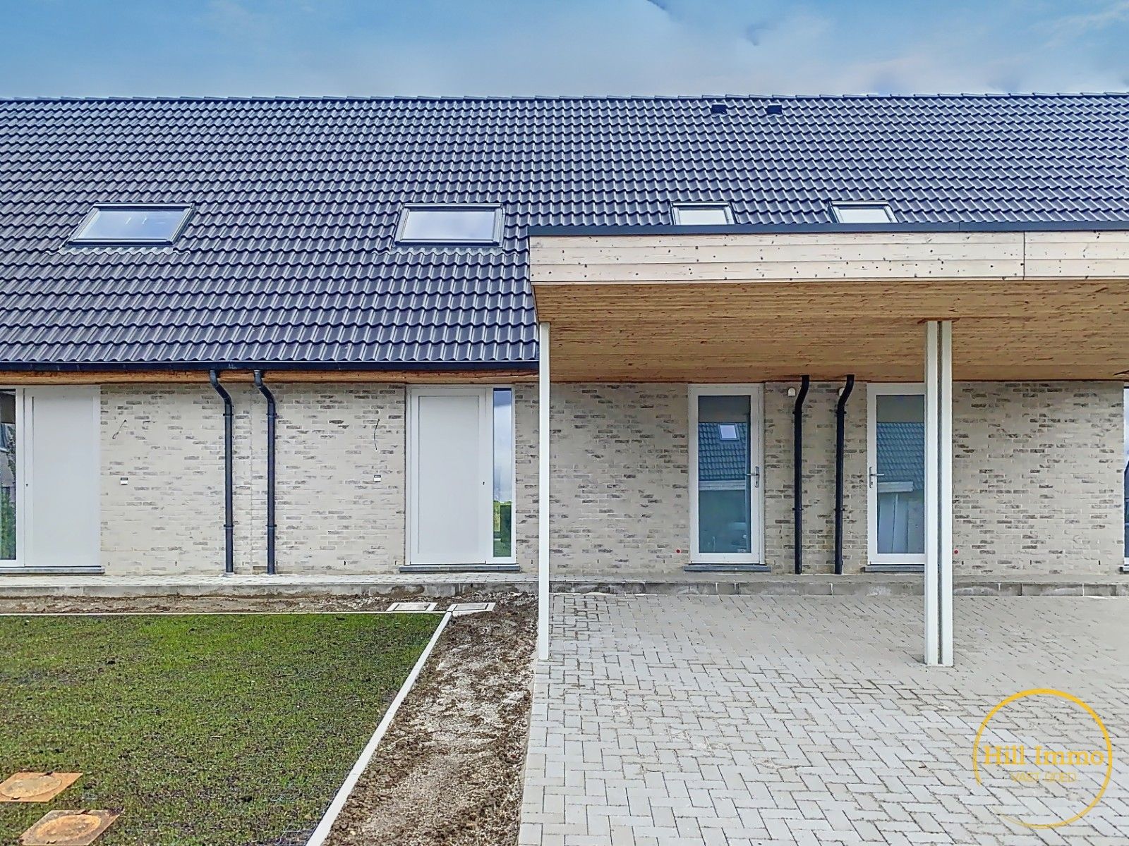 Nieuwbouwwoning te Wijtschate met prachtige zichten foto {{pictureIndex}}