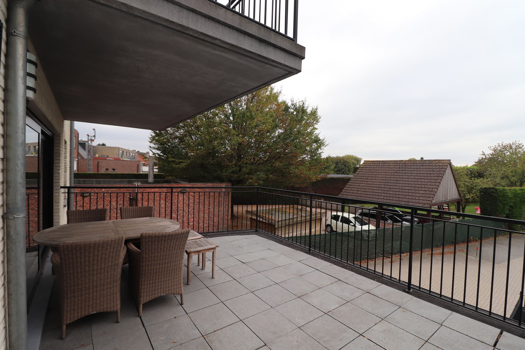 Appartement op de eerste verdieping met lift, terras en garage. foto 8