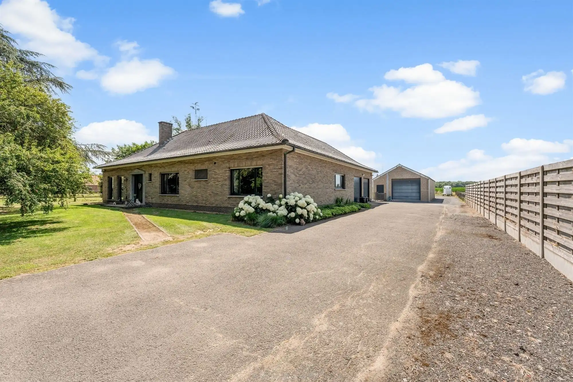 Unieke eigendom van 14.139m² voor paarden- of dierenliefhebbers of wie droomt van ruimte  foto 24