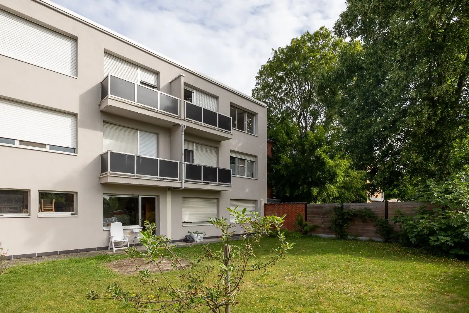 Lichtrijk appartement met dubbele garage in Kapellen. foto 18