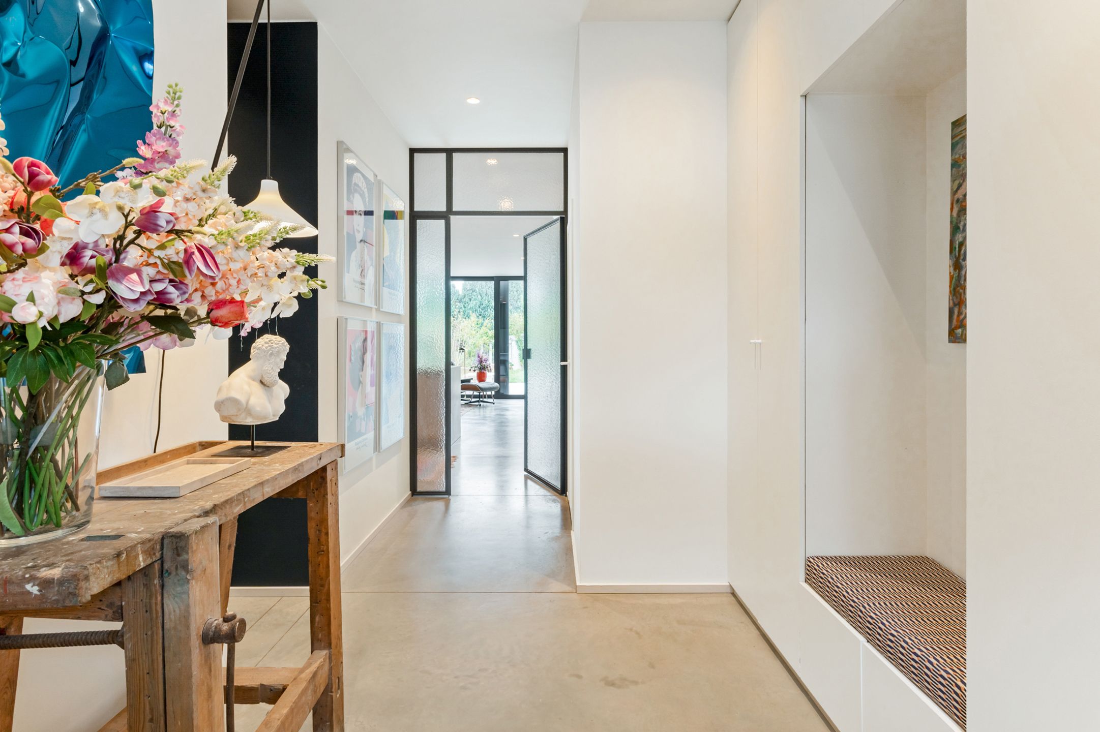 Prachtig gerenoveerde woning met mooie tuin - centrum Hove foto 2