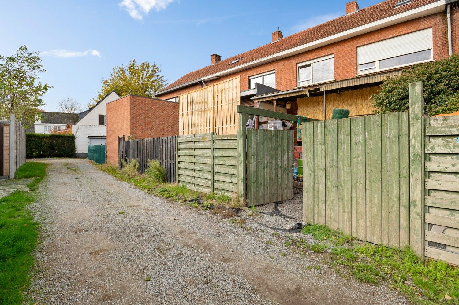 Op te frissen woning op toplocatie met 3 slaapkamers, zolder en kelder te Lier foto 15