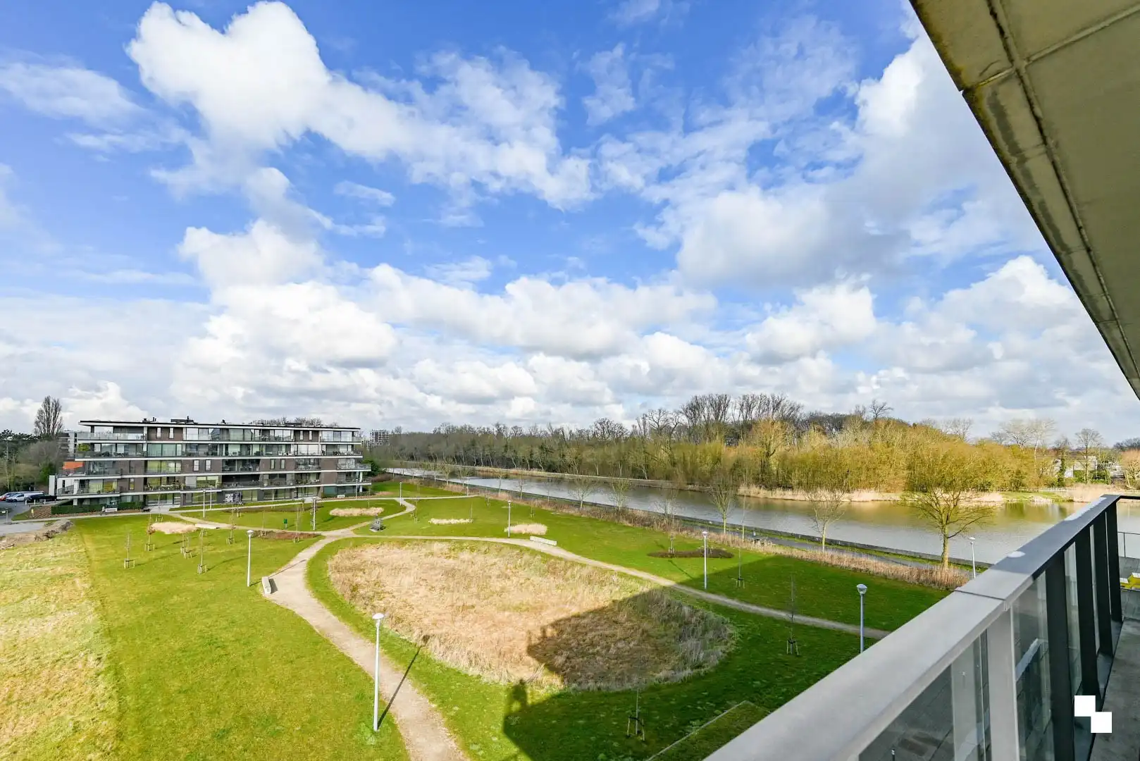 Uniek bijna energieneutraal hoekappartement met ruim terras foto 10