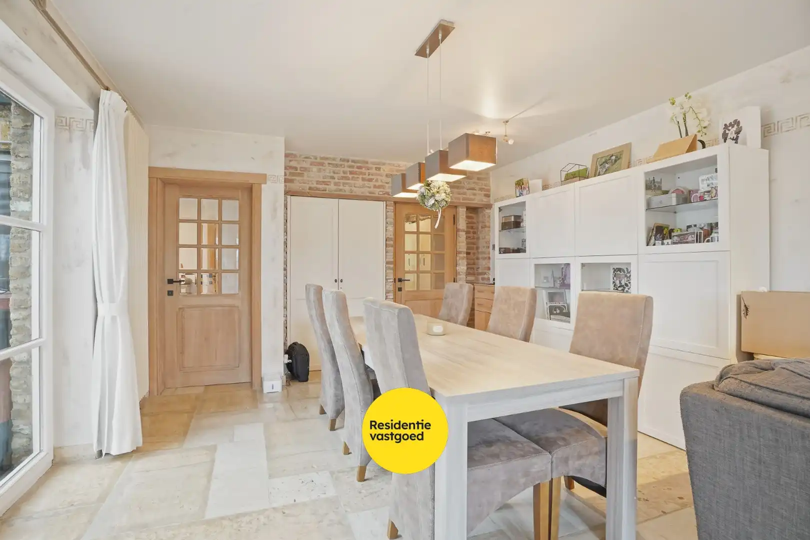 Landelijk gelegen villa met loods in Aartrijke foto 4