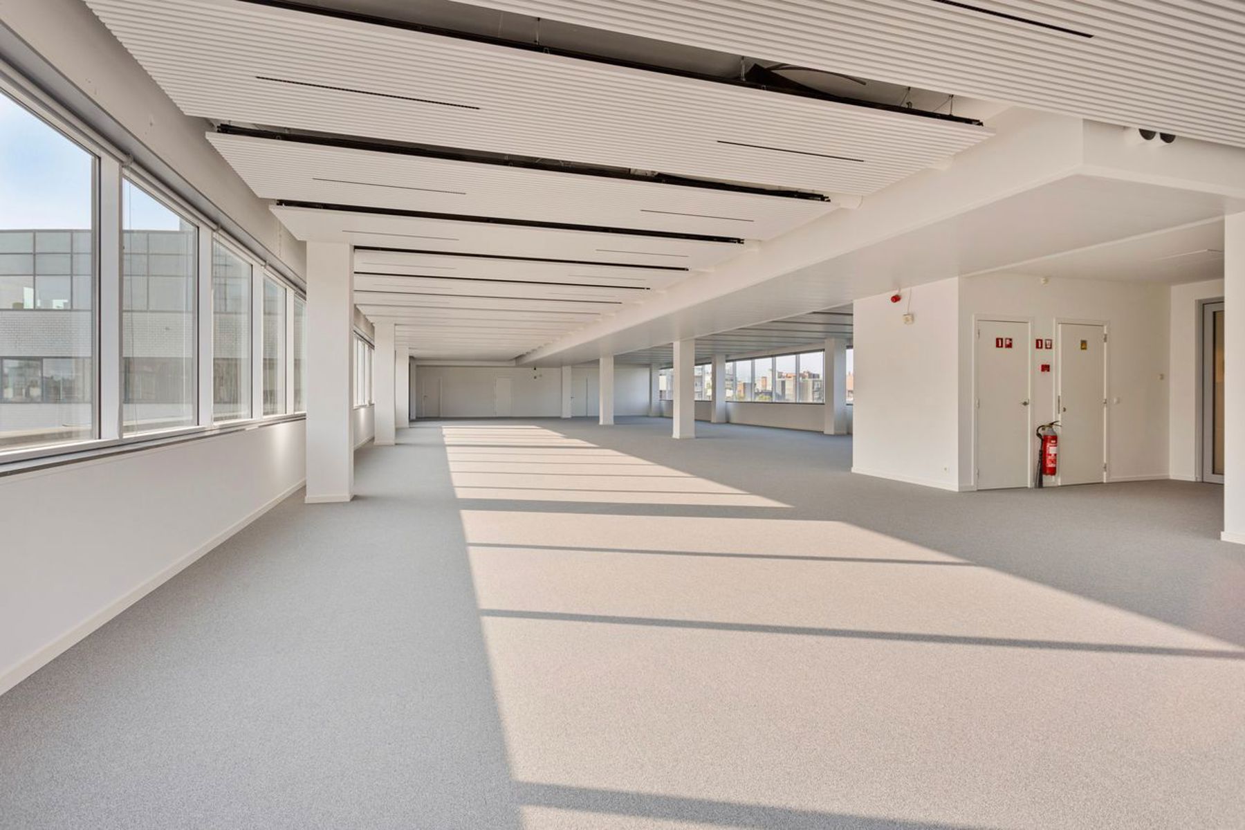 The Compass – Flexibele en duurzame kantoren foto 11