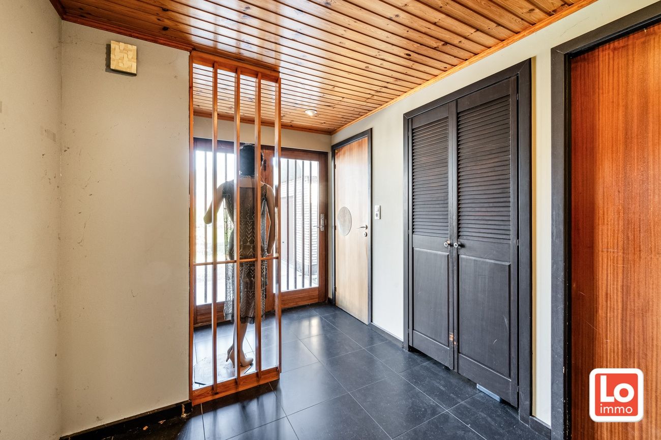 Ruime charmante open bebouwing met afzonderlijke garage en carport op een toplocatie in Lochristi. foto 4