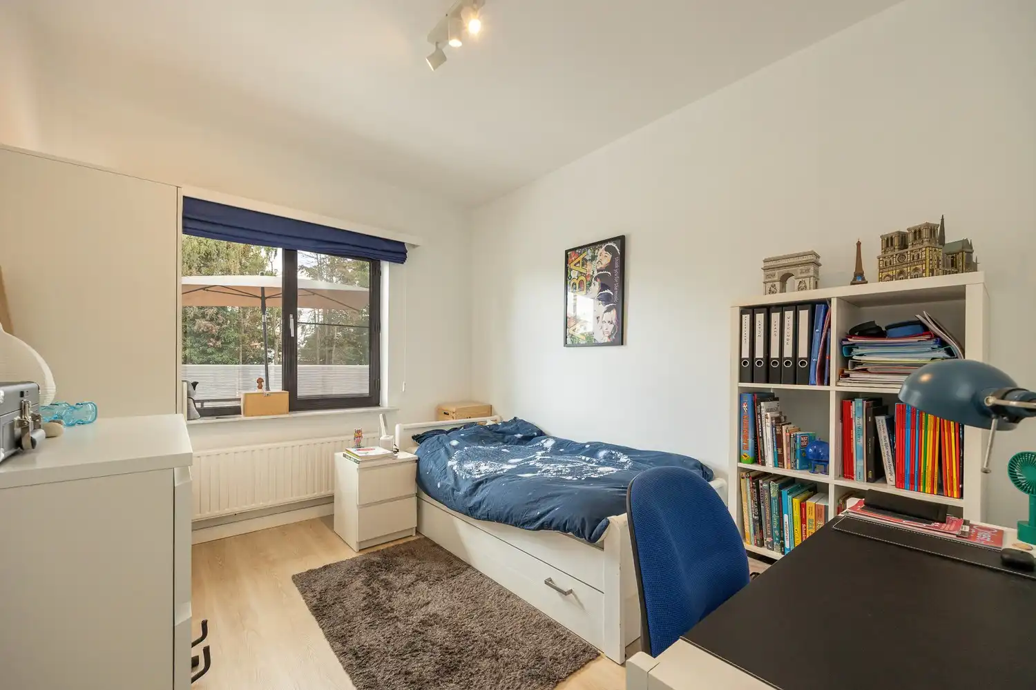 Recent gerenoveerd 2-slaapkamer appartement foto 14