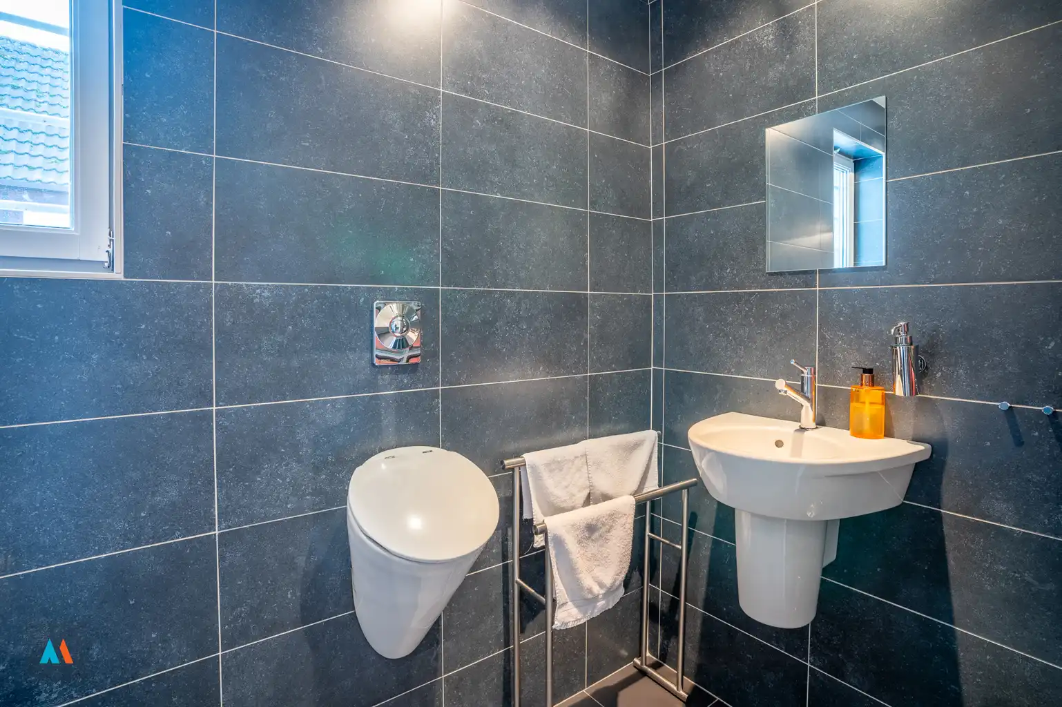 Charmante halfopen woning in hartje Hoogstraten foto 12