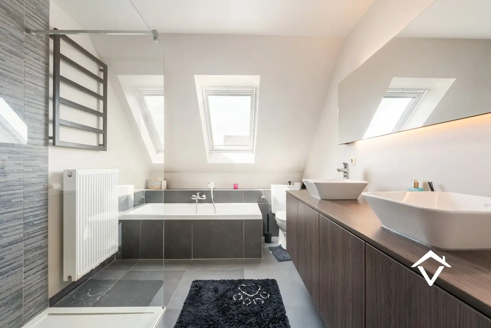 Recente halfopen bebouwing (2019) in rustige, doodlopende straat te Koekelare foto 15