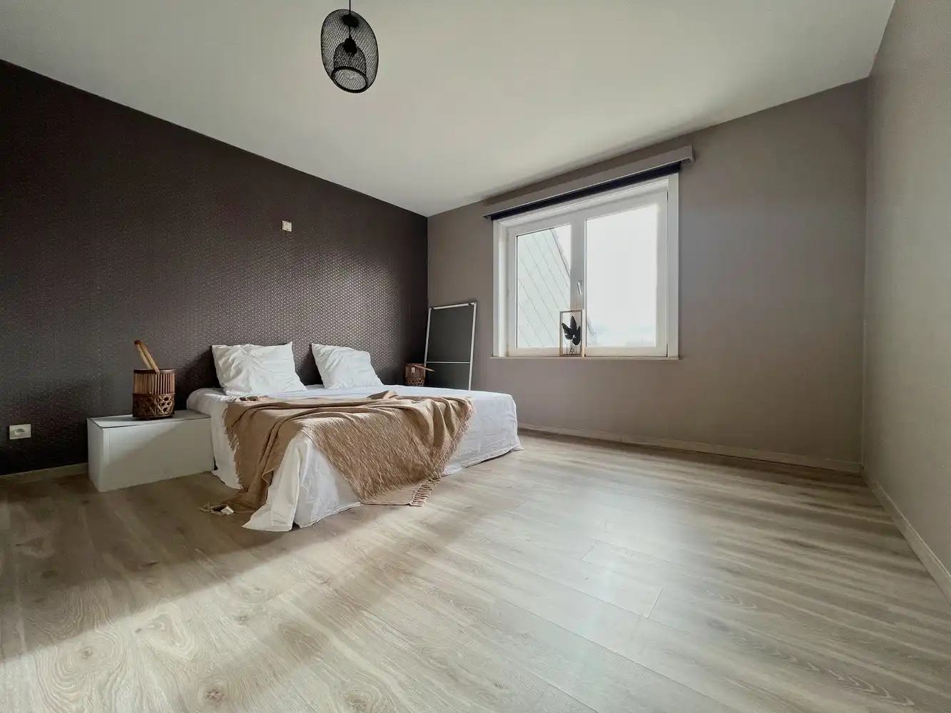 Lichtrijk en ruim appartement met 2 slpks. + terras! foto 8