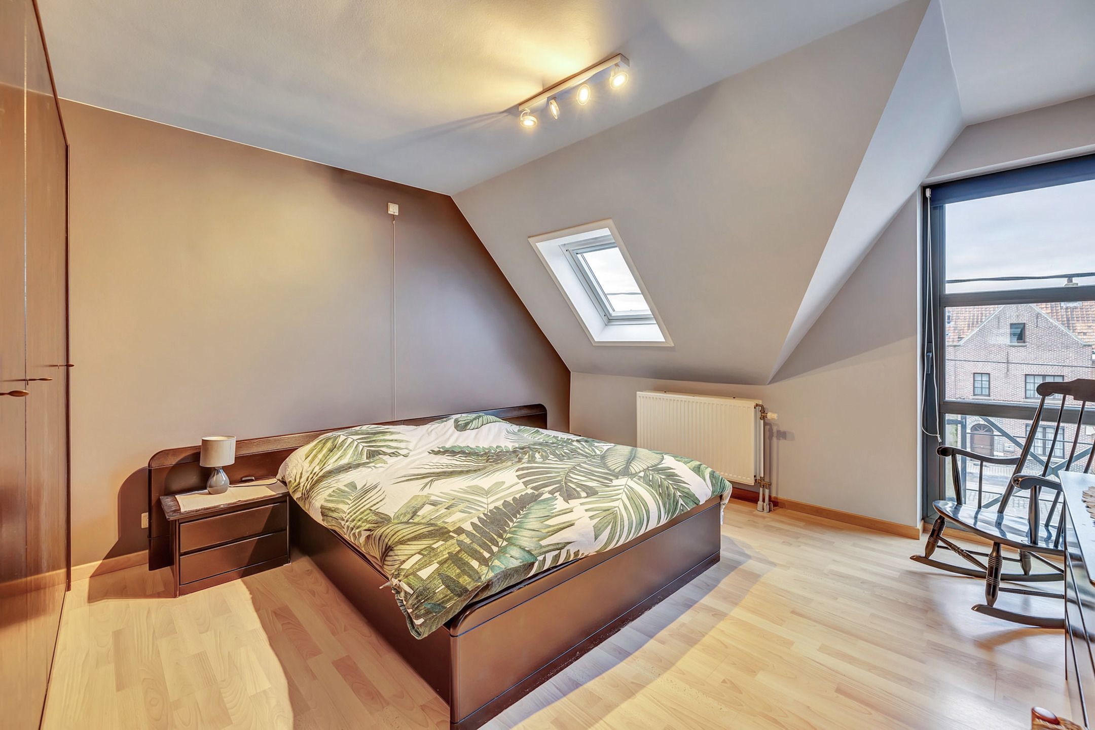 Unieke combinatie van wooncomfort, atelier en polyvalente tuin foto 13