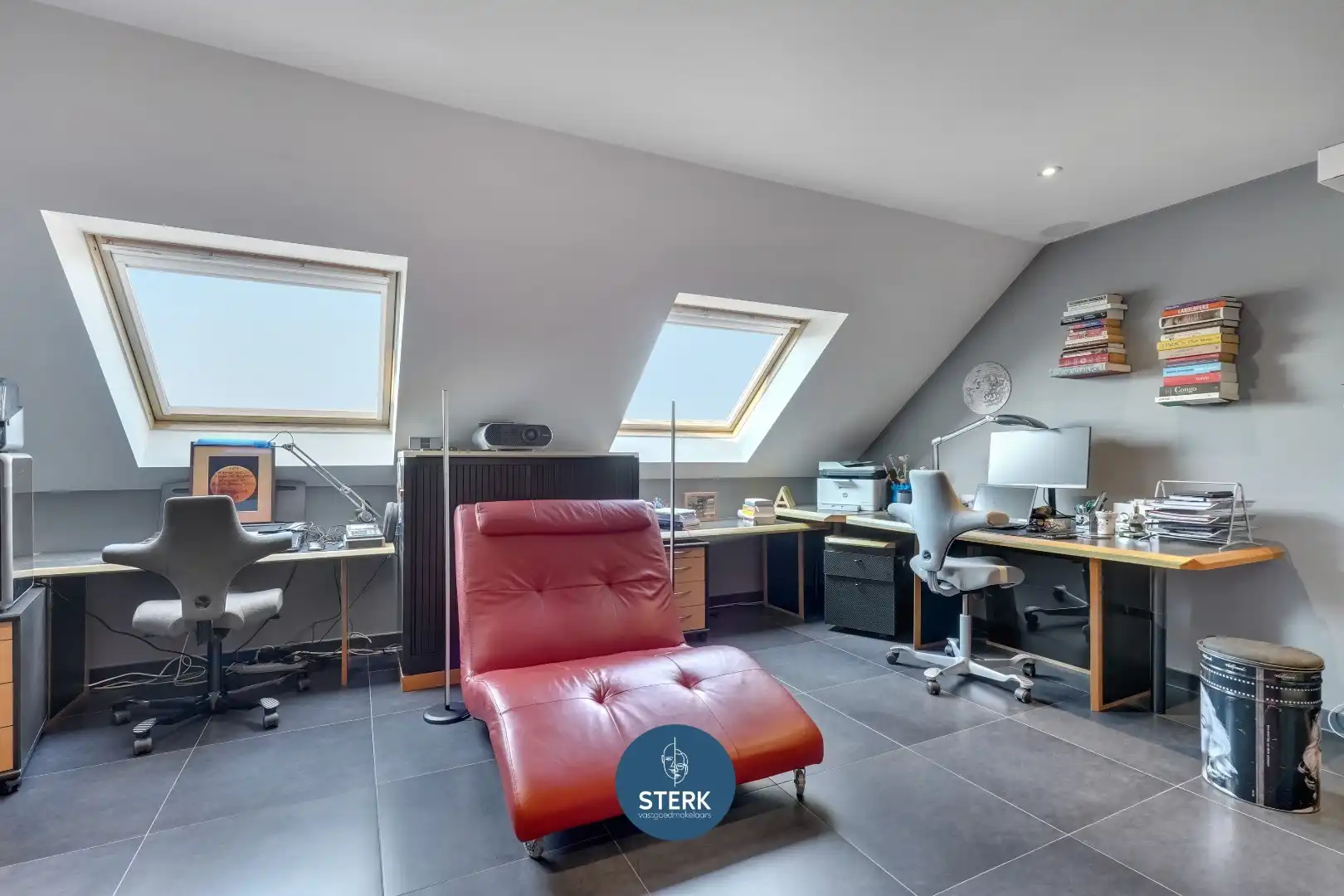 RIANTE DUPLEX MET 5 SLPKS, 2 BADKAMERS EN DUBBELE GARAGE IN CENTRUM LANAKEN ! foto 14