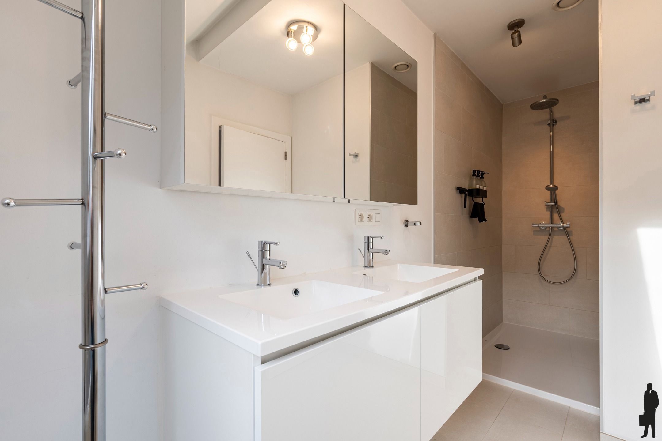 Zeer energiezuinige woning met 5 slpk en zuidgerichte tuin foto 17