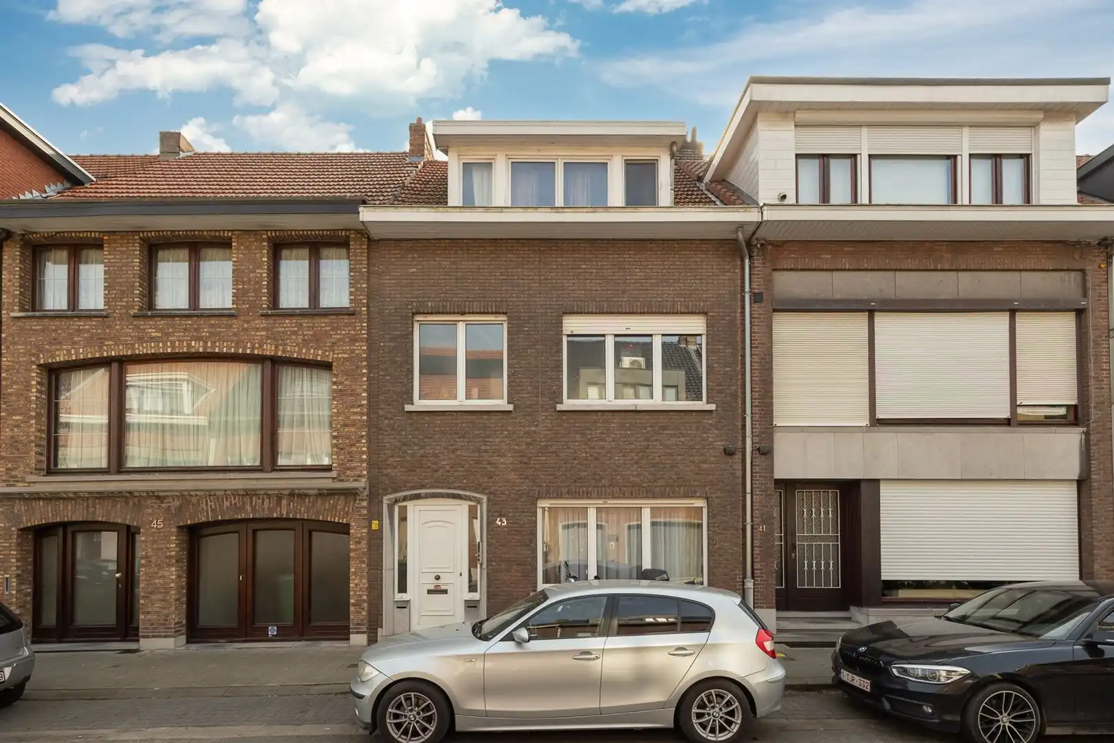 Opbrengsteigendom met 2 APP in Ekeren centrum foto {{pictureIndex}}