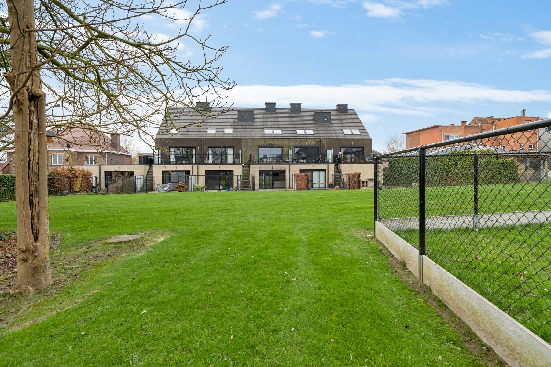 Recent gelijkvloers appartement met tuin en terras in Meise foto {{pictureIndex}}