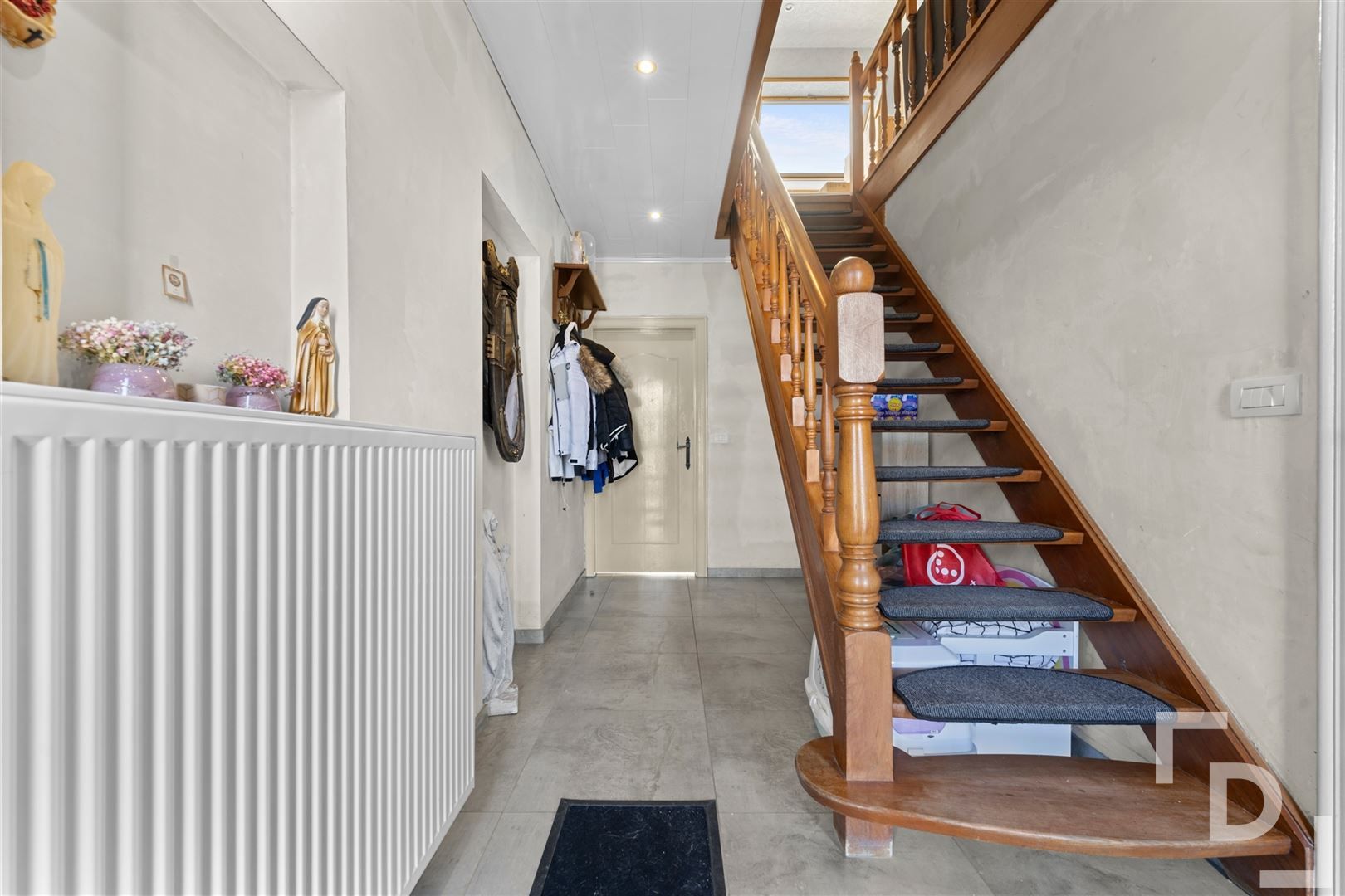 Landelijke alleenstaande woning met verzicht te koop in Houthulst! foto 7