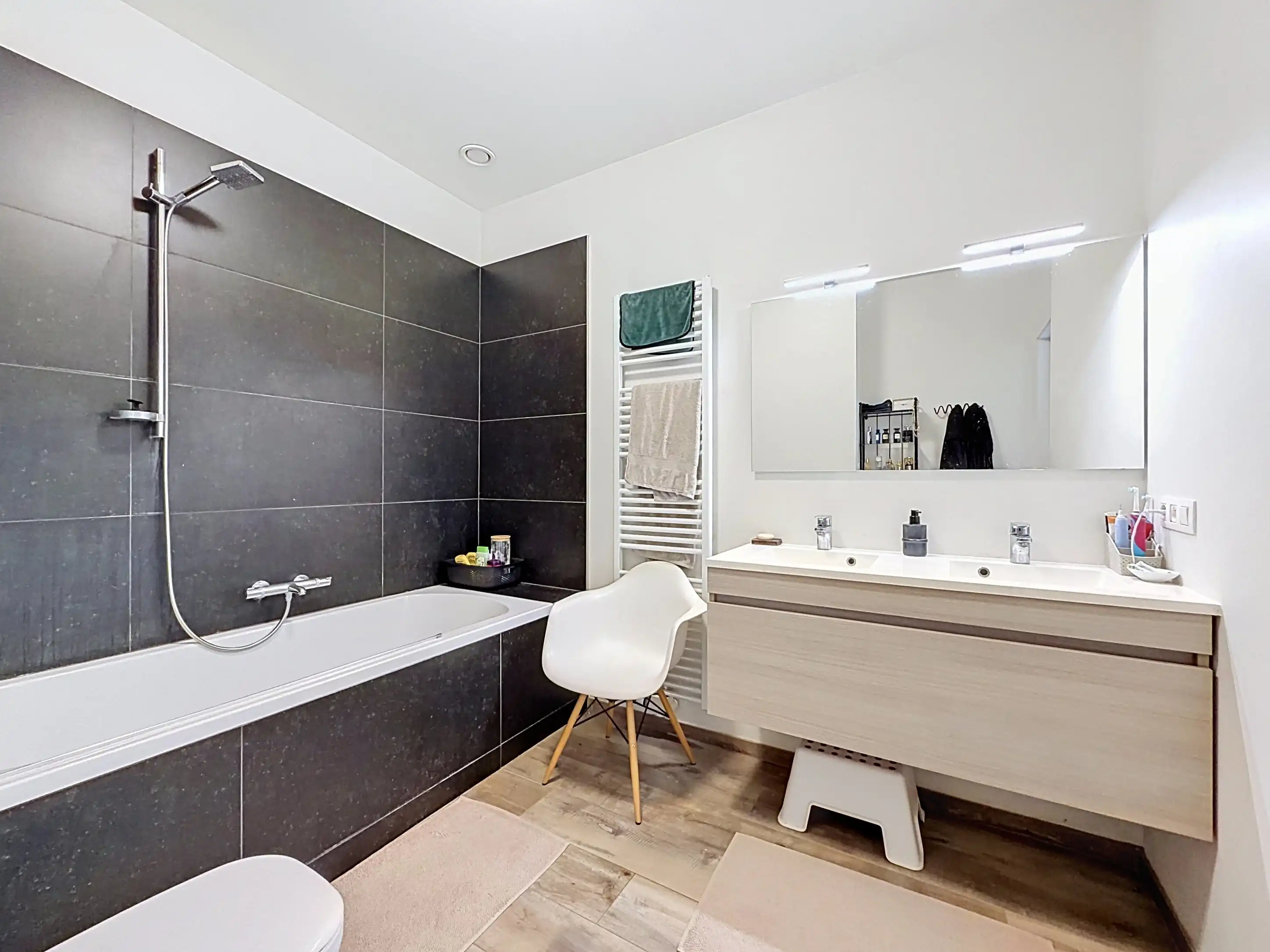 BEN (BIJNA ENERGIE NEUTRAAL) WONING TE HUUR MET 4 SLAAPKAMERS EN TUIN foto 16