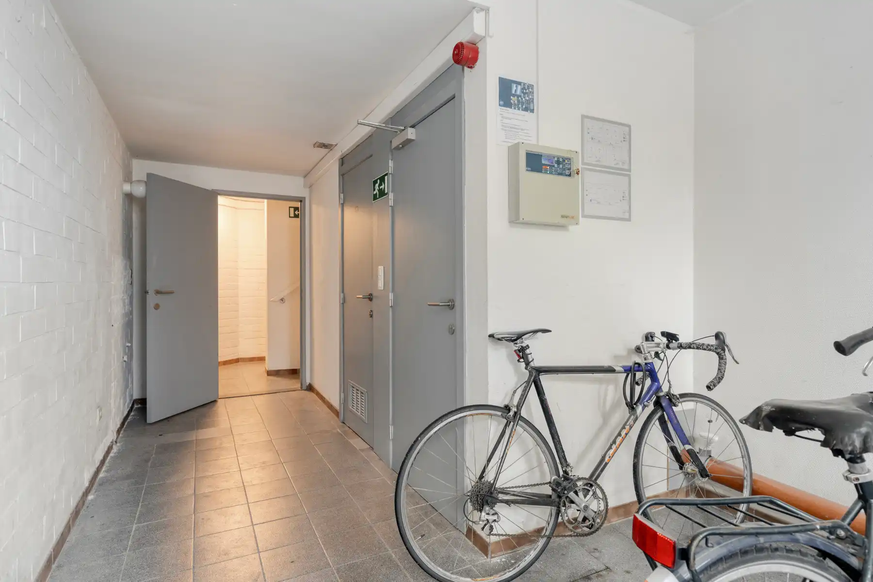 Studentenpand met 5 instapklare kamers en een tuin. foto 3