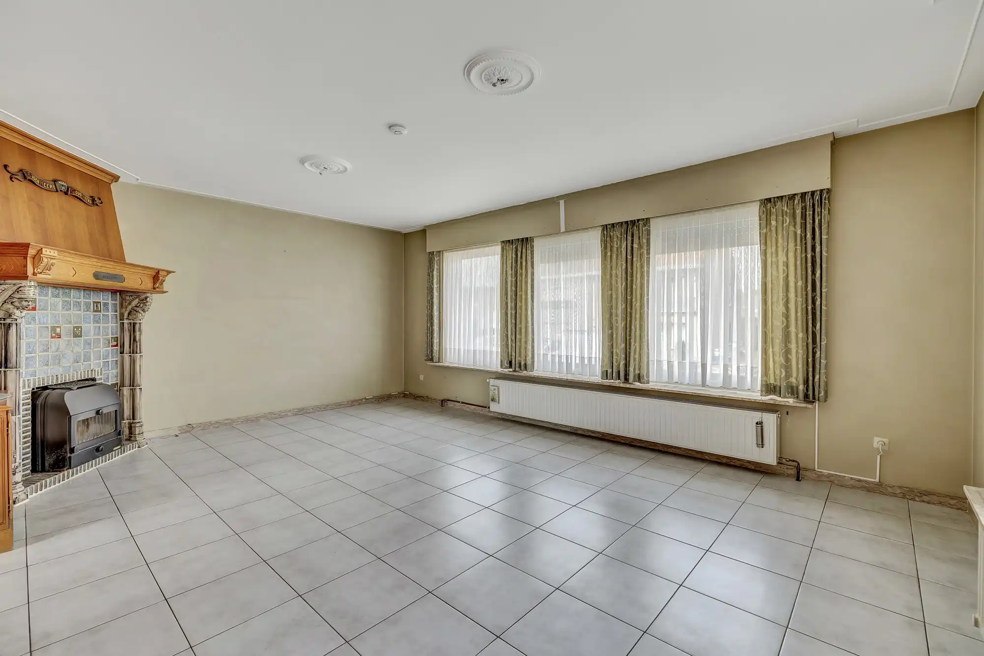 Goed onderhouden woning met garage en tuin foto 2