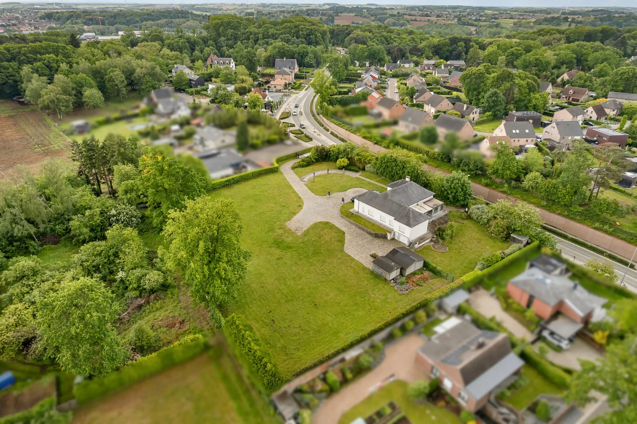 Statige villa met 57a 24ca grond en eindeloos potentieel foto 41