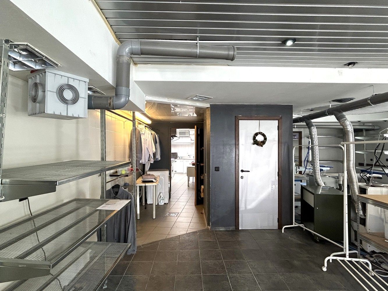 Handelspand met woonst – topvisibiliteit in Kessel-Lo! foto 4