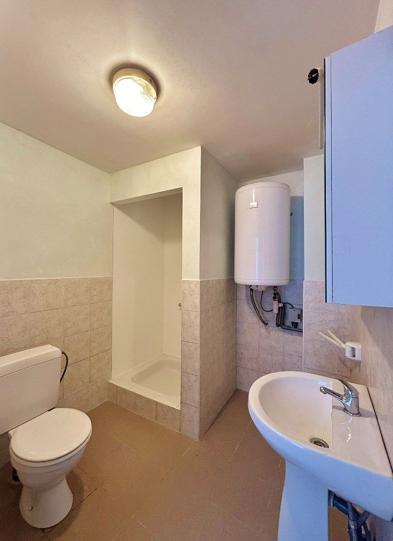 Duplex-appartement met terras in het centrum van Ieper foto 4