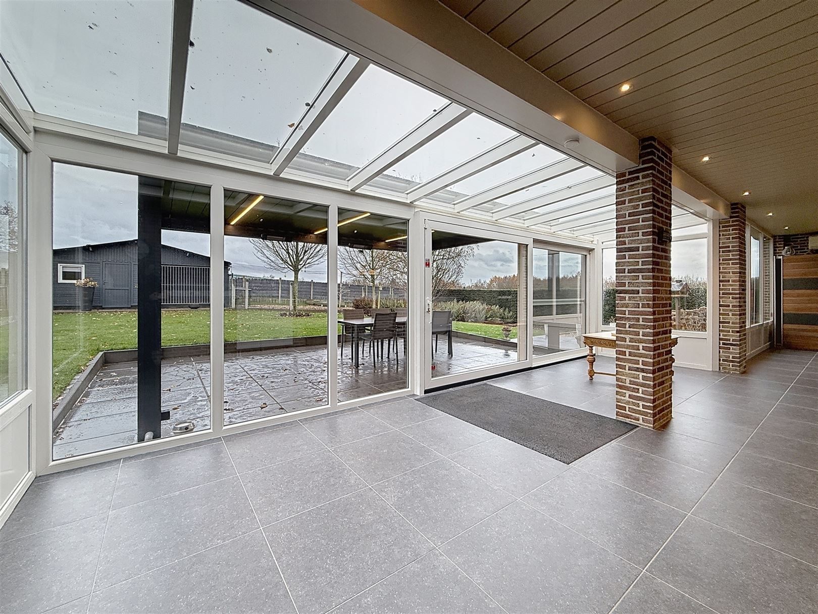 Ruime open bebouwing met 4 slpks, veranda, tuin, garage, 8a  foto 44