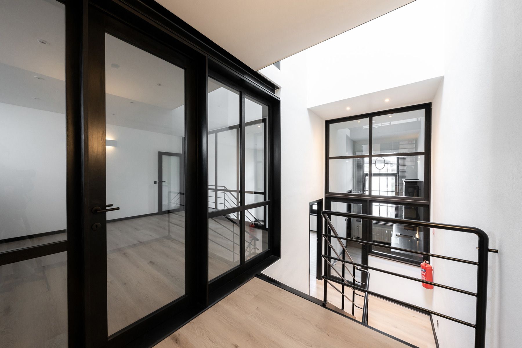 Prestigieus kantoorgebouw op TOPlocatie! foto 10