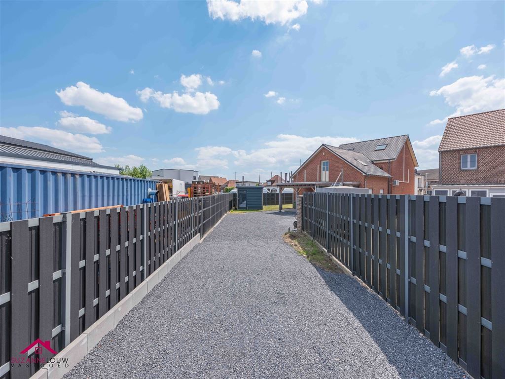 Stijlvol gerenoveerde, vrijstaande woning foto 7