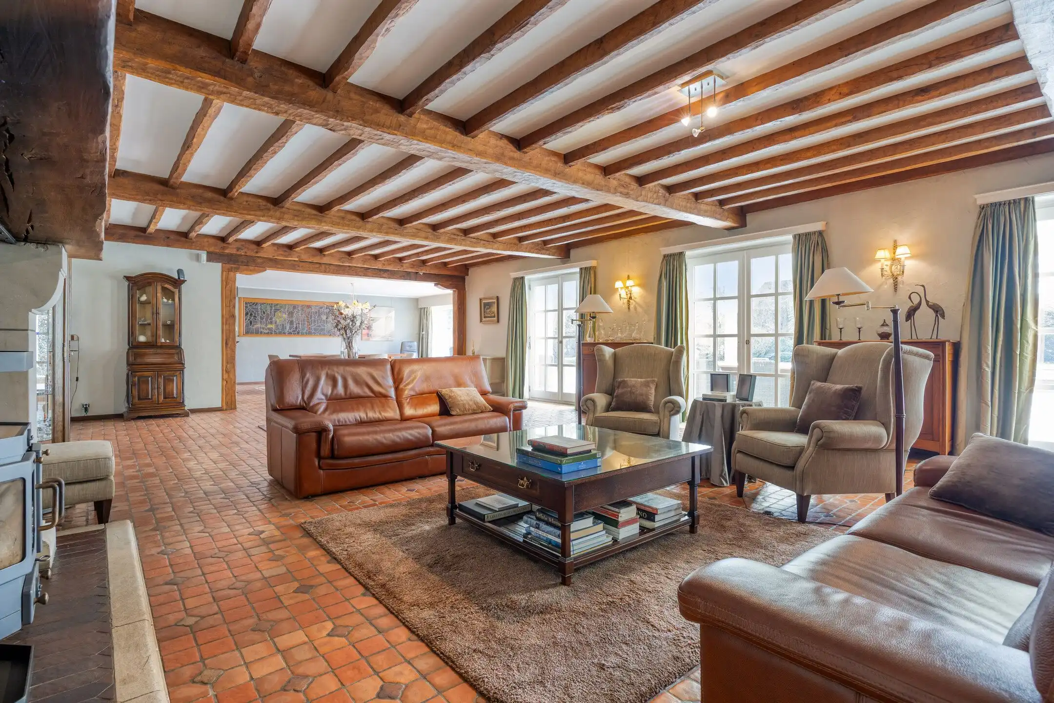 Karaktervolle villa: verwarmd zwembad & praktijkruimte foto 6