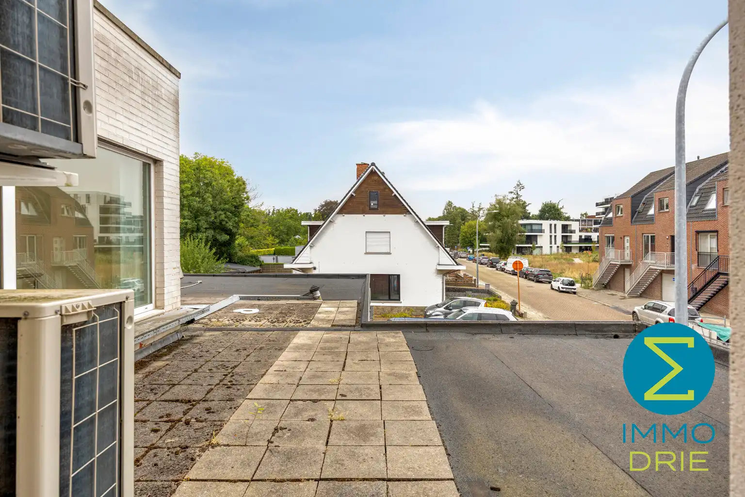 Handelsruimte met kantoren en ruime opslag in het centrum foto 21