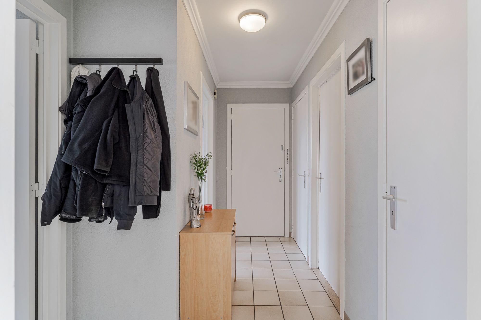 Ruim instapklaar appartement met groot terras en twee slaapkamers! foto 12