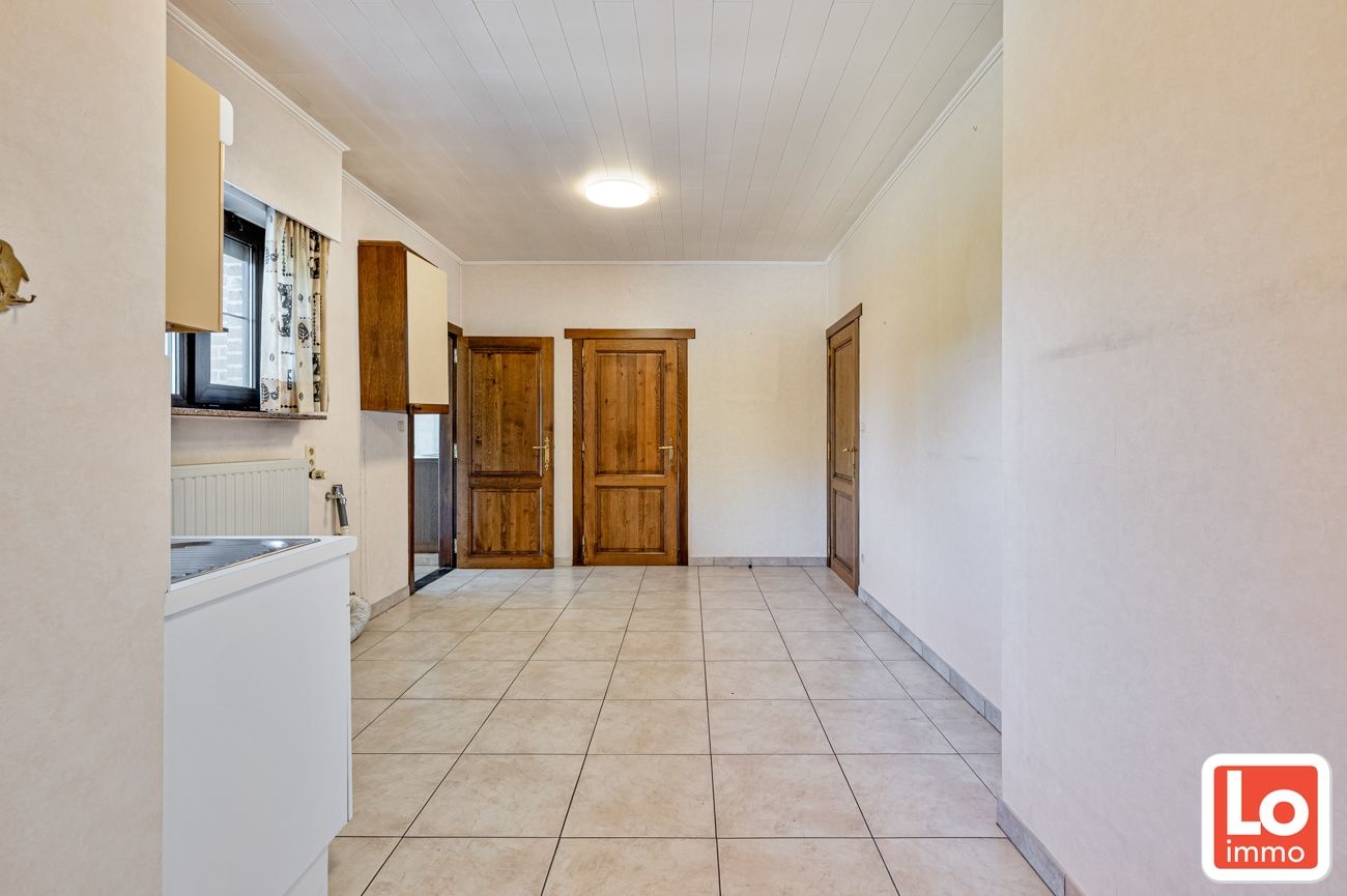 Mooie grote villa met 3 à 4 slaapkamers op een totaal van 1120m² foto 7