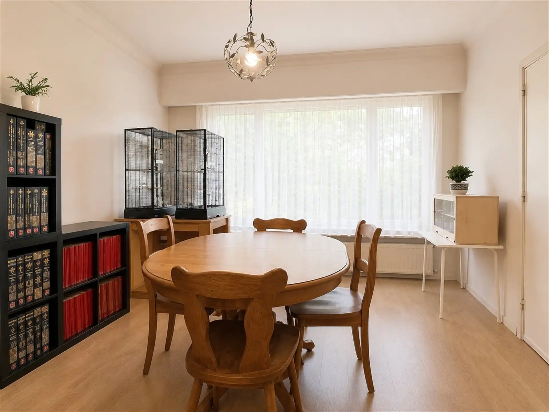 3 slaappkamer appartement + tuin + inpandige garage foto 4