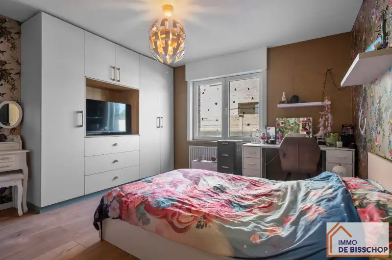 Prachtige dubbele woonst / koppelwoning met achterliggend magazijn en tuin foto 9