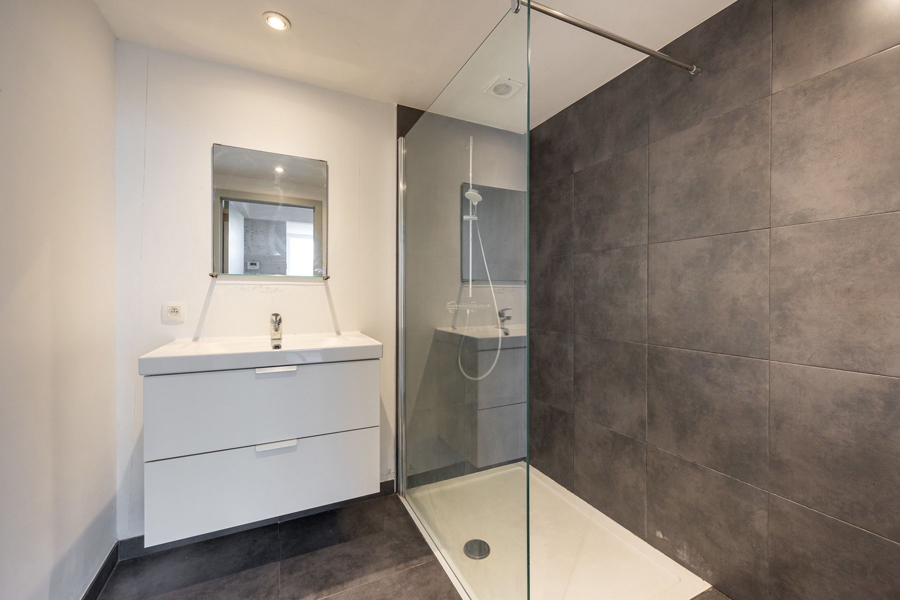 Royaal appartement in leuke buurt foto 11