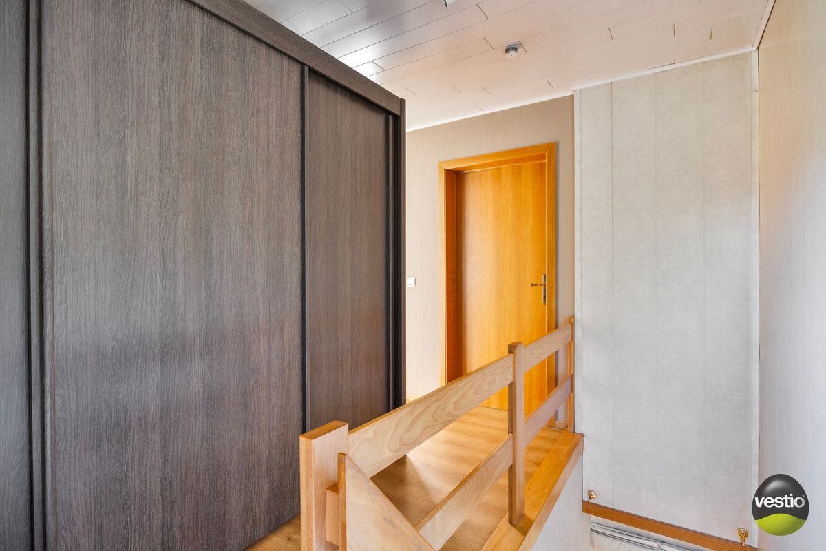 HANDELSHUIS IN CENTRUM VAN BILZEN. foto 18