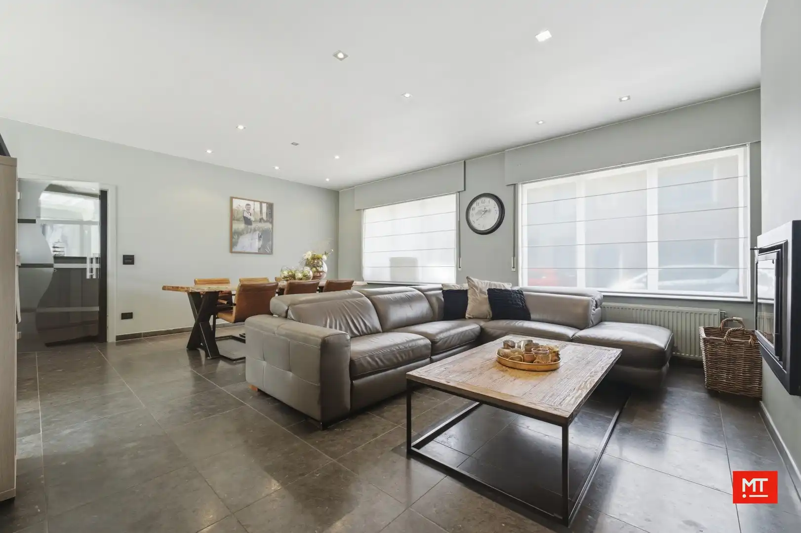 Ruime, instapklare woning met loods in het centrum van Wervik foto 9