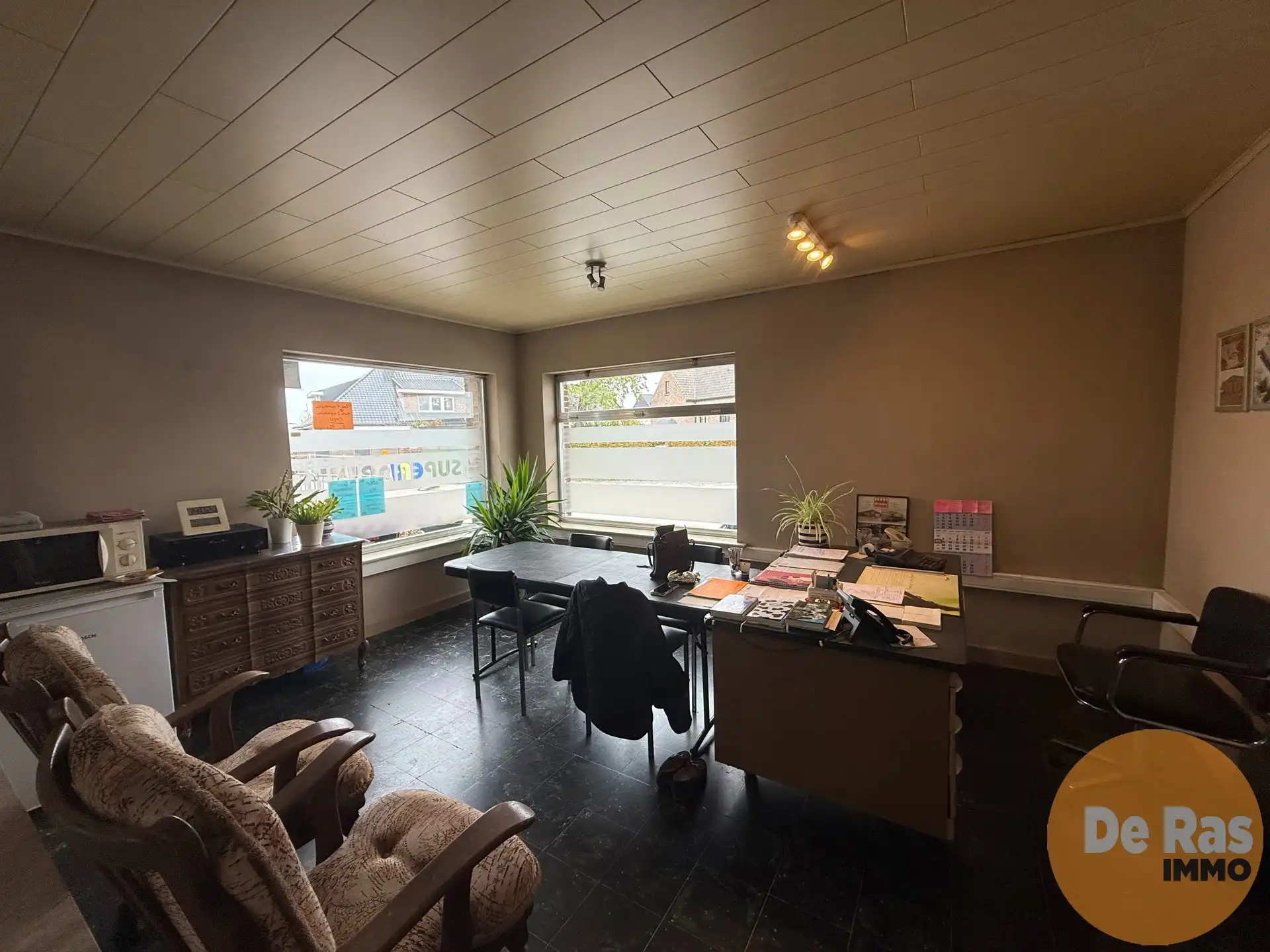 LEDE - Magazijn met commerciële ruimte foto 10